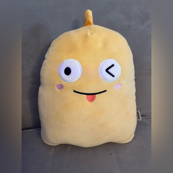 Pusheen The Cat-3 + Miniso Little Monster + Tasty Peach Meowchi Cat Plush + Book - Picture 4 of 16